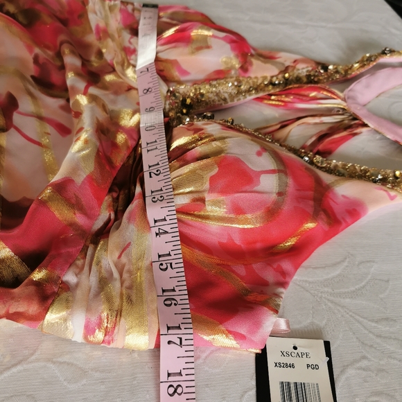 Xscape Strappy Floral Beaded Gown Size 14 - Picture 5 of 6